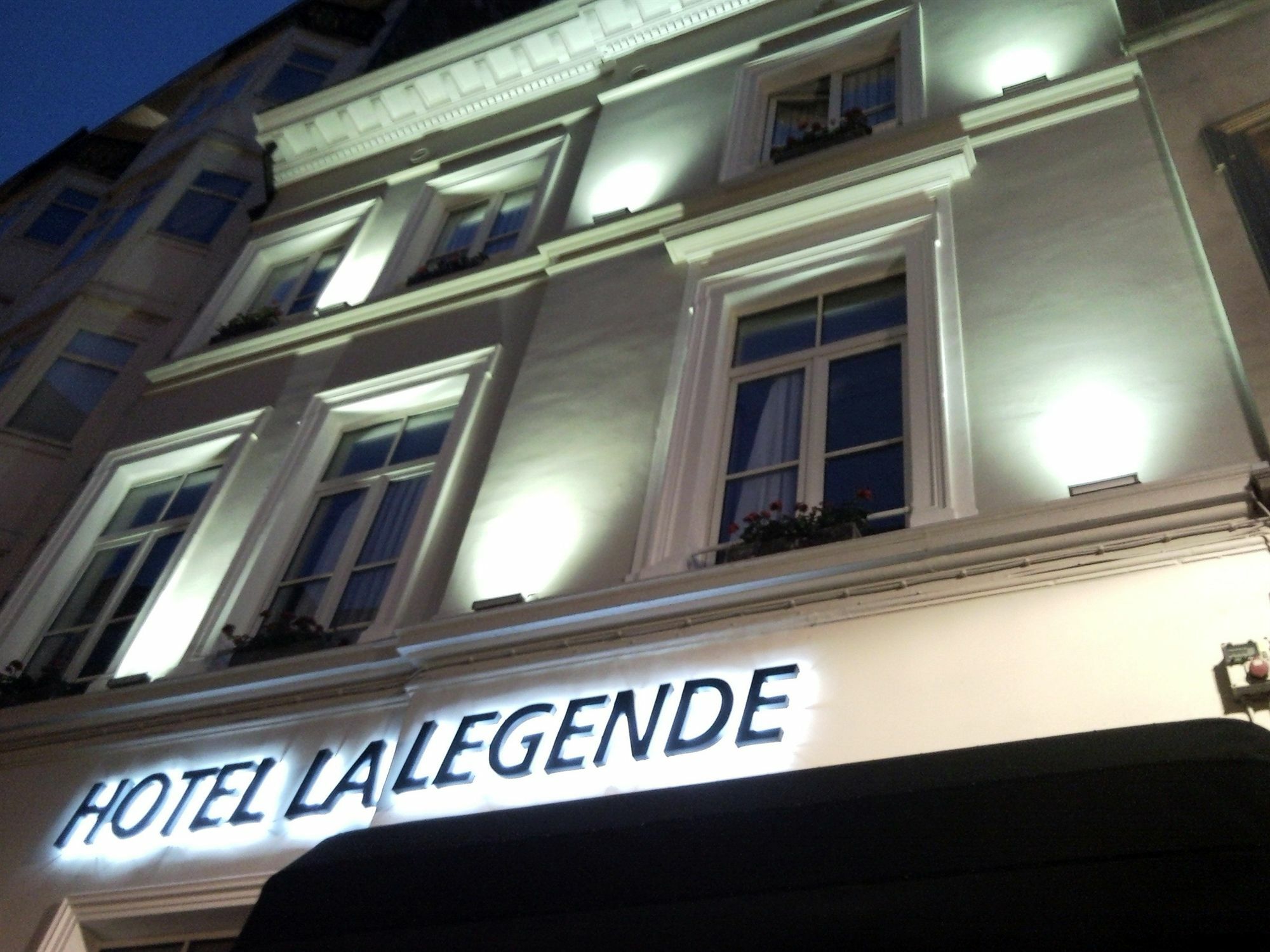 Hotel La Legende Brussel Bagian luar foto